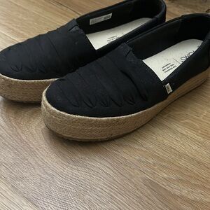 Tom’s espadrille heel shoes 8.5